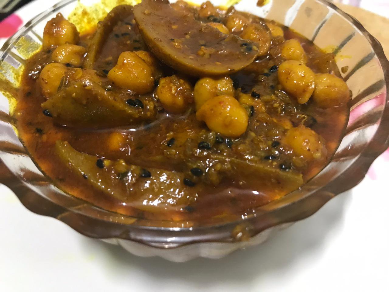 Delicious Kairi Chhole ka achaar in a bowl