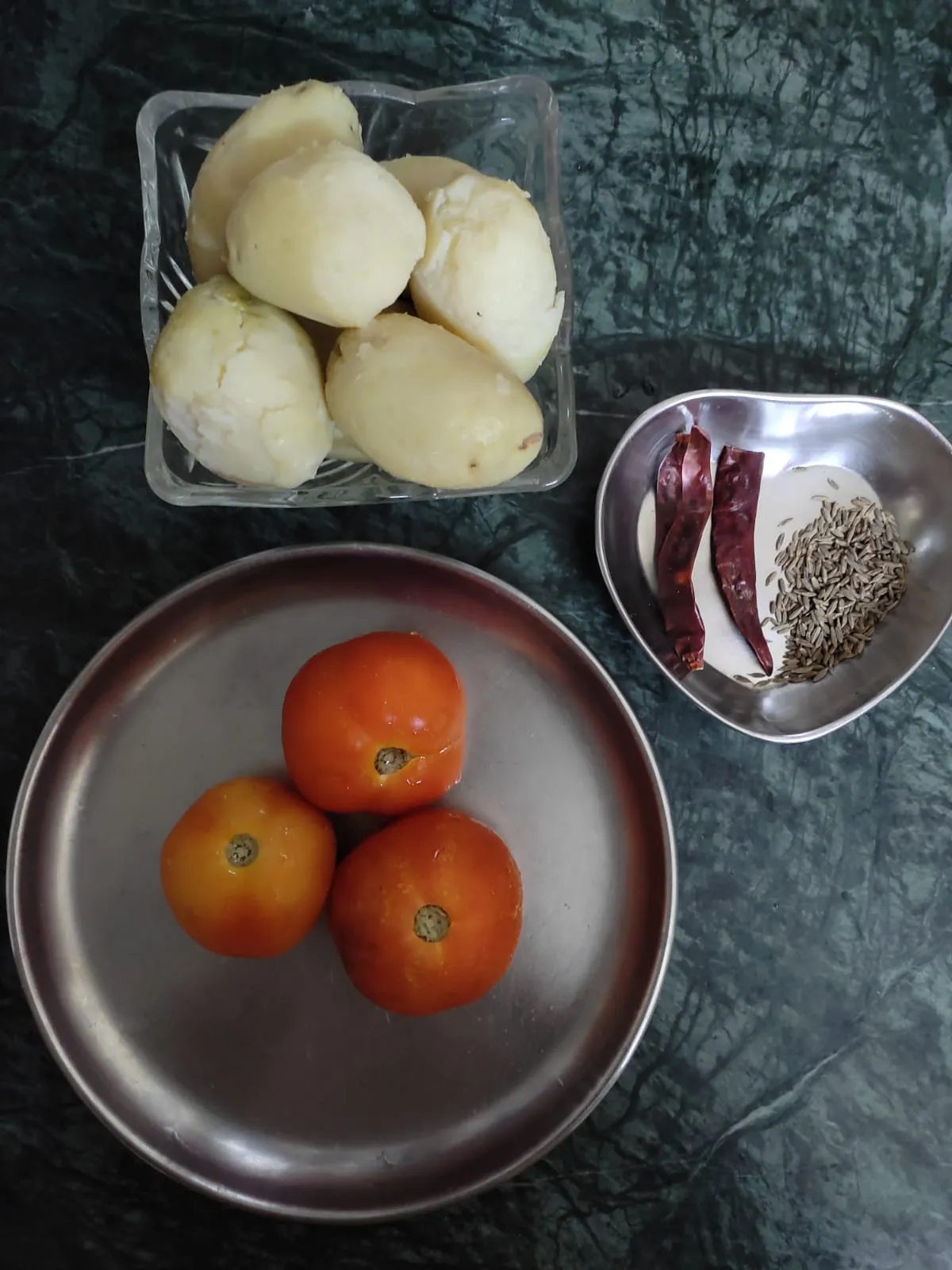 ingredients for aloo tamatar ki sabzi