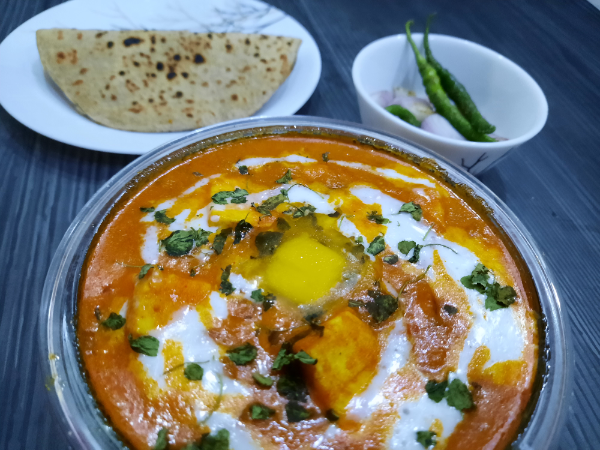  Paneer Butter Masala with some butter naan